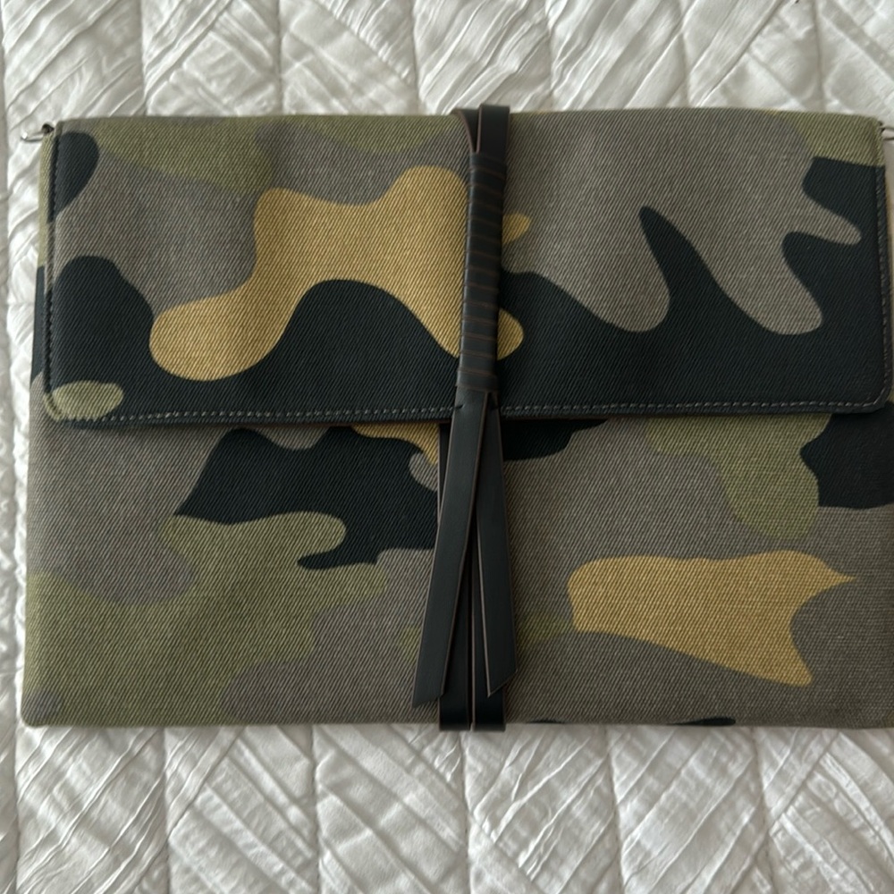 Stella & Dot Clutch